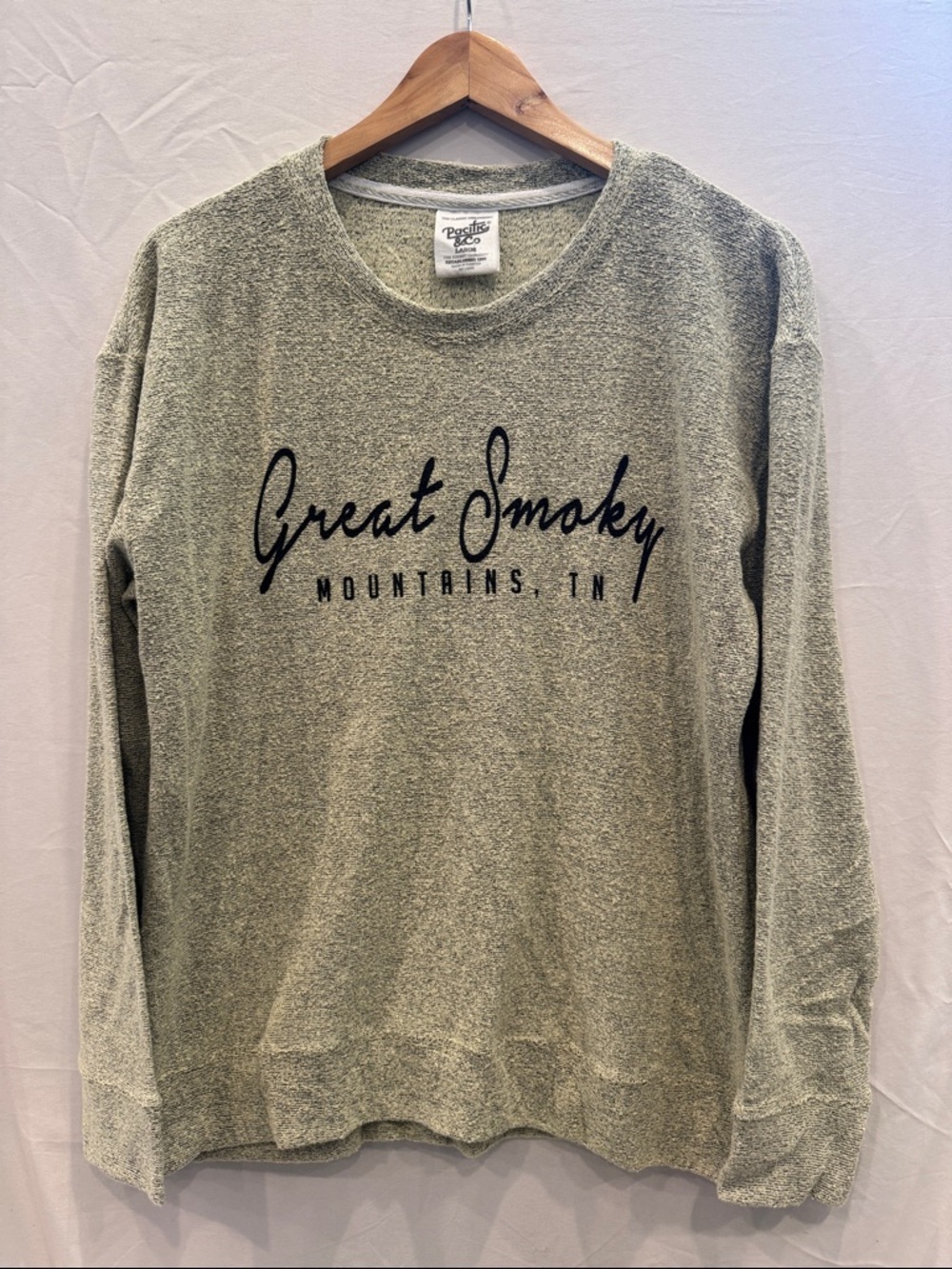 NWT Great Smoky Mountains Crewneck Sweater in Beige, Unisex Size L